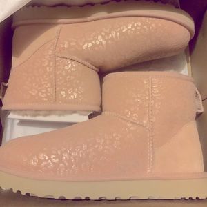 Brand new ugg boots size 10